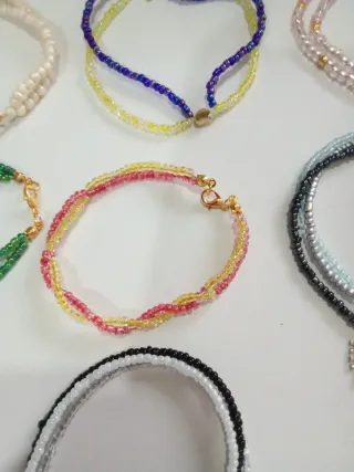 Conjunto de 7 pulseras de cuentas