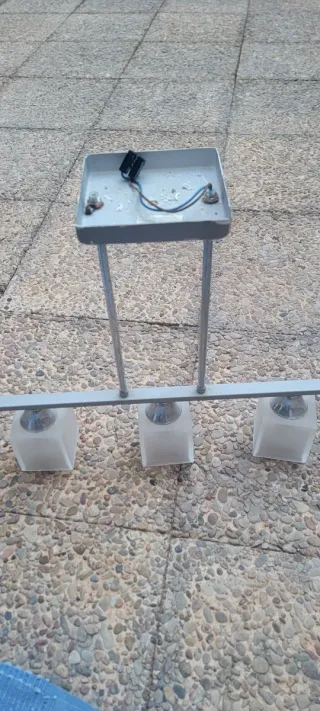 Lampade da soffitto moderne con lampadine