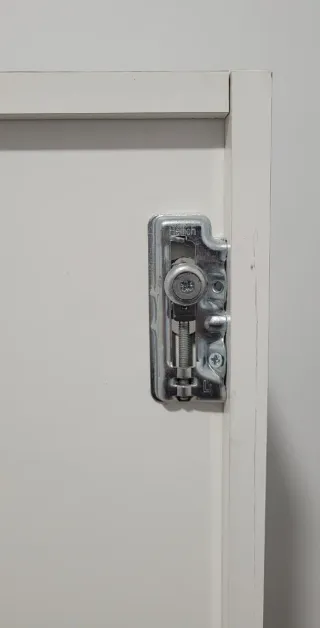 Mobile da cucina a sospensione in legno