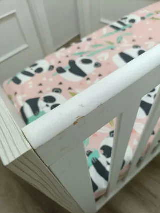 Cuna blanca con estrella