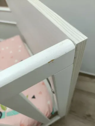 Cuna blanca con estrella