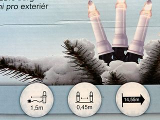 luces de Navidad árbol. velas luz cálida.