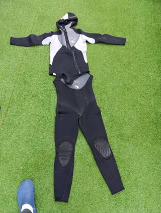 Neopreno Caperlan 5mm con capucha