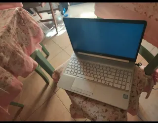 Portatile Hp 15 i5 8gb ram ssd256 Nvidia 15.6"