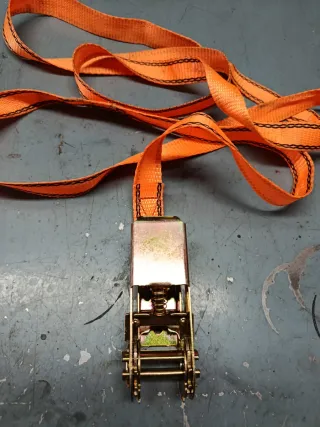 4 Correas de sujeción con carraca