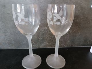 Coppia di calici per acqua/vino con incisione