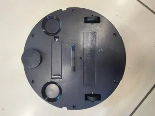 Robot aspirapolvere bianco