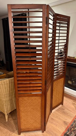 Biombo de madera estilo colonial