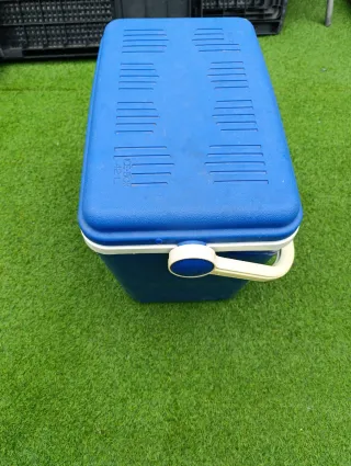 Nevera Camping Azul 42L