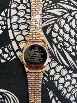 Casio B145D Oro Rosa