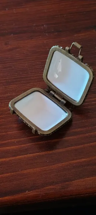 Portapillole con fiori cm 6x5