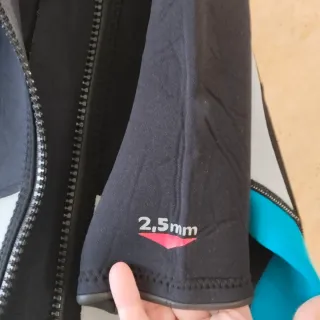 Neopreno Mares Tropic shorty 2.5mm Talla 1