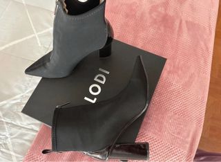 Botines Lodi Charol Negro Tacon Bloque