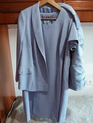 Ropa de confección de mujer hecha a mano talla 44