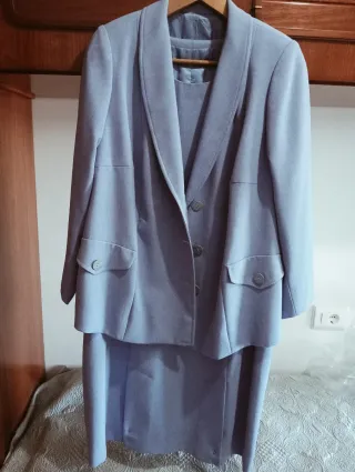 Ropa de confección de mujer hecha a mano talla 44