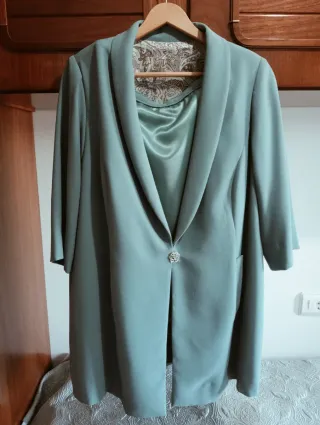 Ropa de confección de mujer hecha a mano talla 44