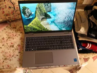 Portatile Dell i7 slim 16gb ram ssd 256 15.6"