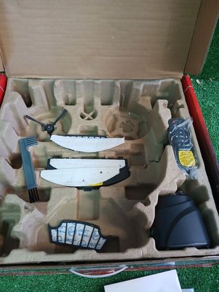 Robot aspiradora Hoover RBC 050