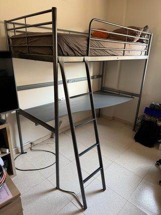 Litera IKEA con escritorio