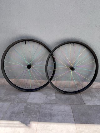 Ruedas carbono DT Swiss 350
