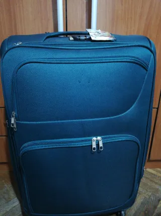 Maleta grande de viaje. Como nueva. VERDE 75X50 ve