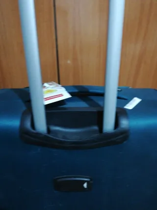 Maleta grande de viaje. Como nueva. VERDE 75X50 ve