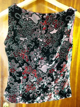 Top fiesta negro y rojo