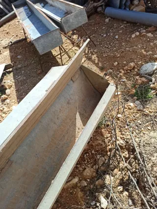 Comederos de 2 metros para ganado