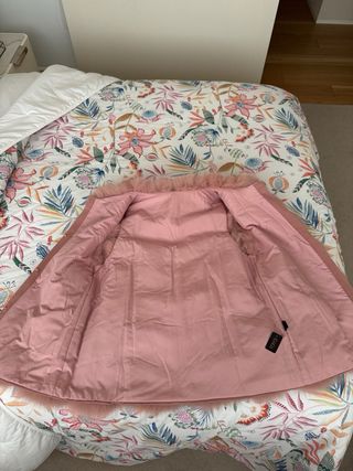 Colete de pelo rosa verdadeiro