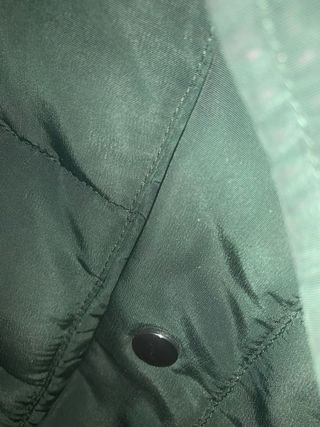 Chaquetón acolchado verde Stradivarius