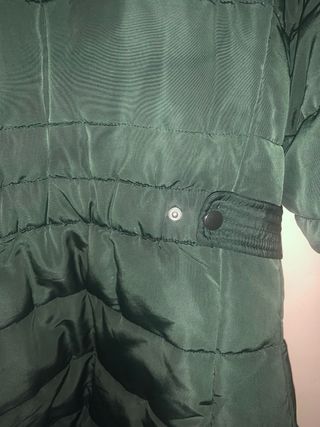 Chaquetón acolchado verde Stradivarius