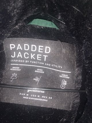 Chaquetón acolchado verde Stradivarius