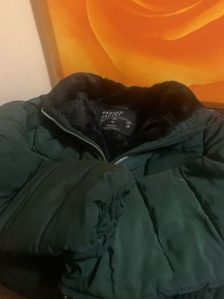 Chaquetón acolchado verde Stradivarius