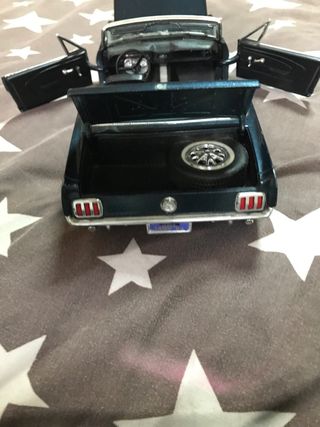 Ford Mustang 1964 Convertible Colección