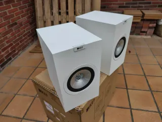Altavoces KEF Q350
