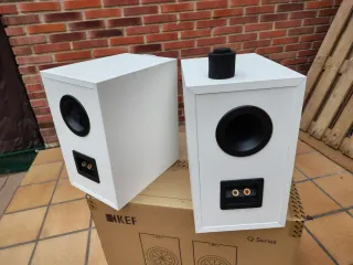 Altavoces KEF Q350