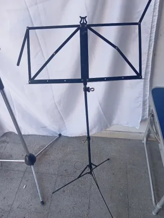 Asta microfono + leggio pieghevoli