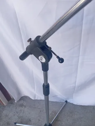 Asta microfono + leggio pieghevoli