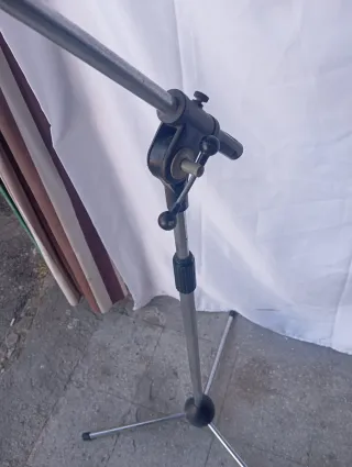 Asta microfono + leggio pieghevoli