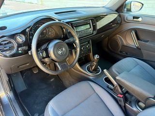 Volkswagen Beetle 2013