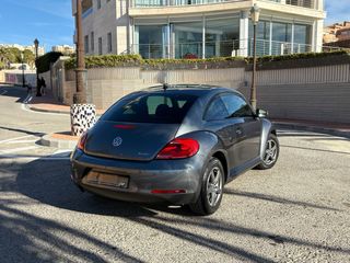 Volkswagen Beetle 2013