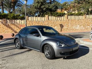 Volkswagen Beetle 2013