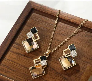 Set gioielli pendenti quadrati