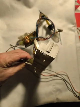 Serratura per microonde