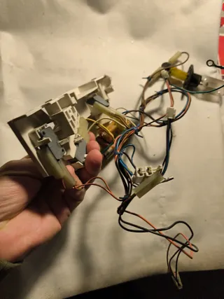 Serratura per microonde