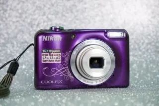 Cámara Nikon Coolpix L27 16.1 MP Morado