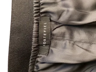 Falda negra Cortefiel