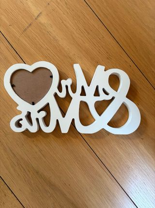 Cornice Mr & Mrs con cuore in legno.