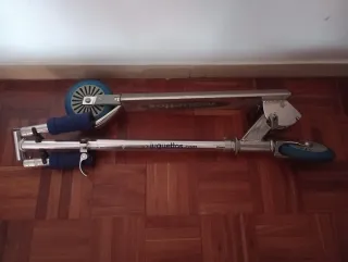 DOS PATINETES INFANTILES, 2 RUEDAS Y 3 RUEDAS,