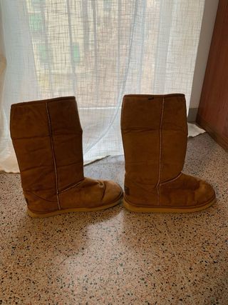 Botas Mustang Talla 38 Marrones. Dos posiciones.